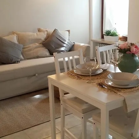 Gate32 Bed & Living Апартаменты Неграр